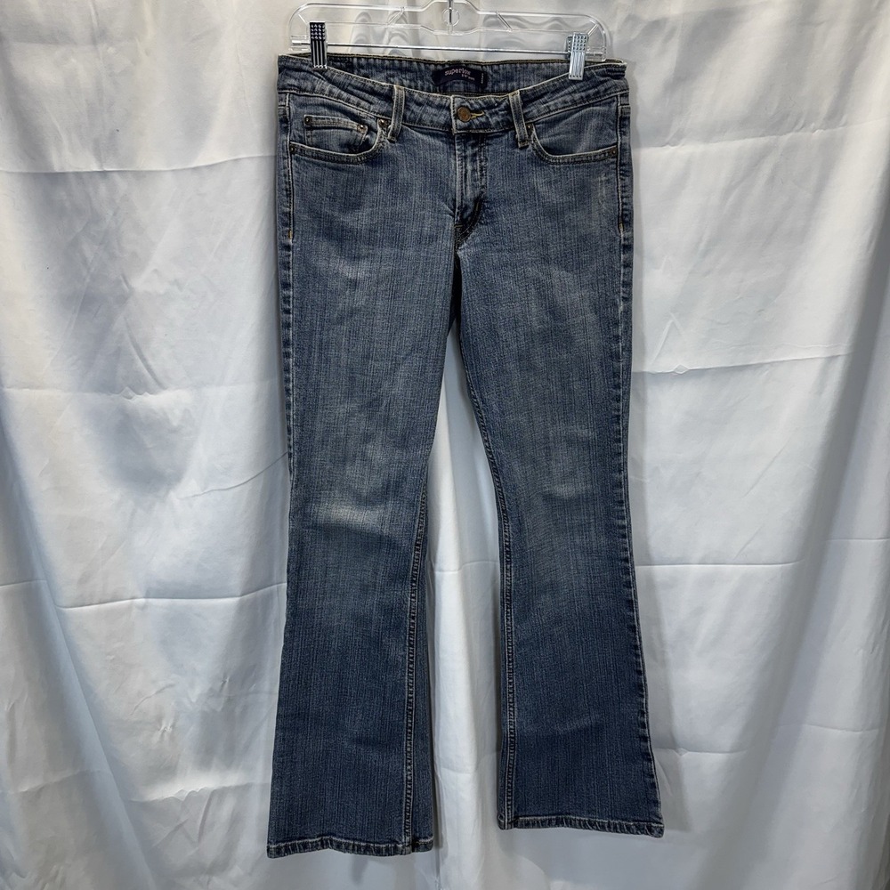 Levis 518‎ Superlow Bootcut 9M Long Blue Medium Wash Low Rise